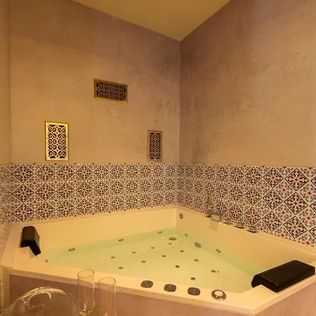 Cl2 En Pareja Jacuzzi Y Aparcamiento * Seville