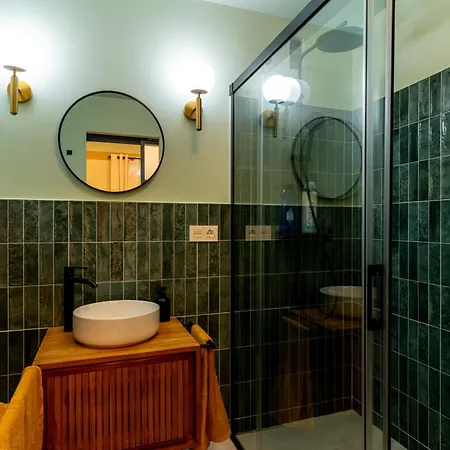 Cl2 En Pareja Jacuzzi Y Aparcamiento Apartment *