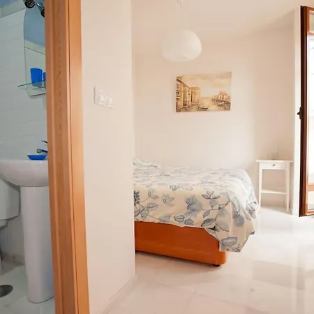 Walk To The Cathedral Atico Duplex Apartment Seville