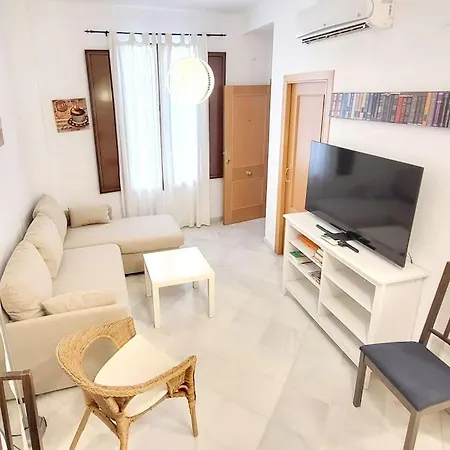 Walk To The Cathedral Duplex Arenal Apartment *