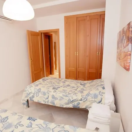 Walk To The Cathedral Duplex Arenal Apartment Seville