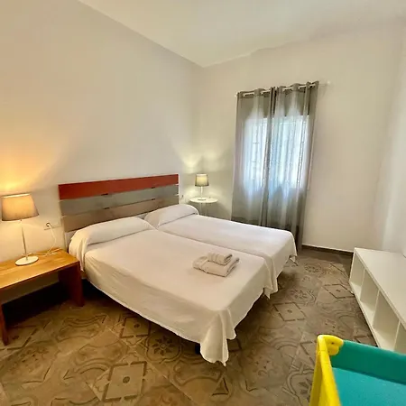 Acogedor 8pax 4bdr 2bth - Cozyhomesevilla1 Apartment *