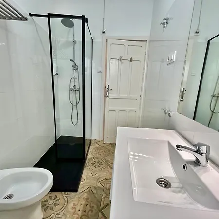 Acogedor 8pax 4bdr 2bth - Cozyhomesevilla1 Apartment