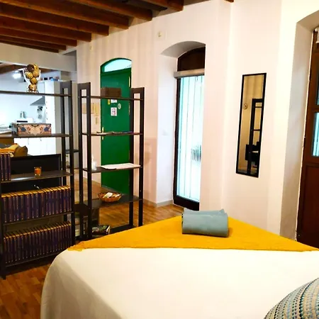 Loft B2, In * Sevilla