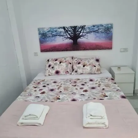 Atico Deluxe Remedios Apartamento Sevilla