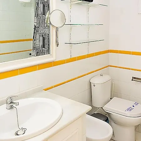 Atico Deluxe Remedios Apartamento Sevilla