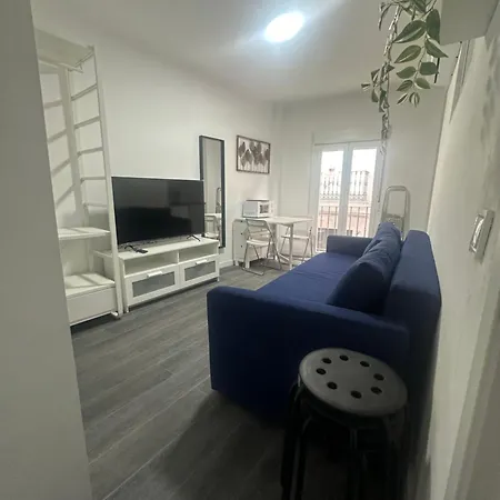 Calle Harinas 23 Apartment