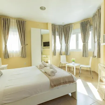 Apartment Plaza Nueva By Valcambre Seville