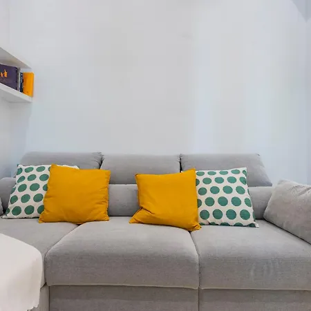 New And Charming In San Lorenzo Neighbourhood Apartment