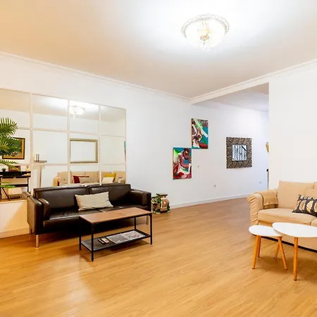 House Sevillana Parking Appartamento *