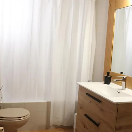 Amplio Plaza Nueva Apartment *
