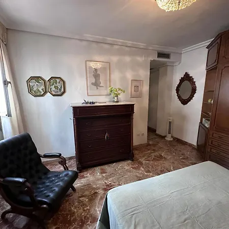 Amplio Plaza Nueva Apartment Seville