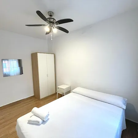 Apartment Triana Roomable