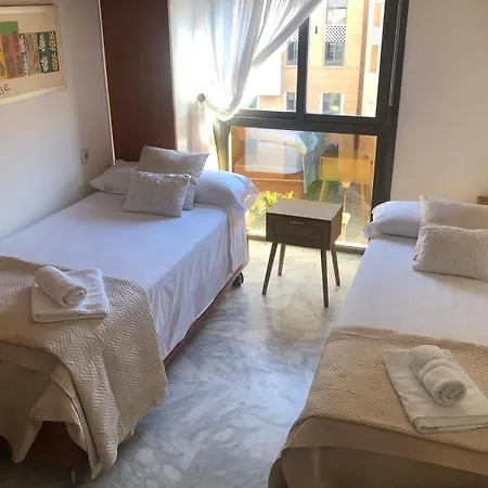 Tu Oasis De Lujo Junto Al Guadalquivir Seville