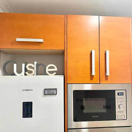 Apartment 10 Minutos Centro Sevilla, Moderno Y Con Parking Gratis Seville