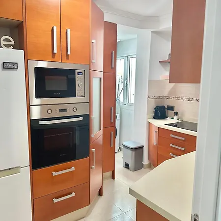 10 Minutos Centro Sevilla, Moderno Y Con Parking Gratis Apartment