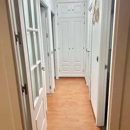 Apartment 10 Minutos Centro Sevilla, Moderno Y Con Parking Gratis