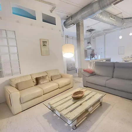 Appartamento Loft Soho, Free Garage, Downtown *