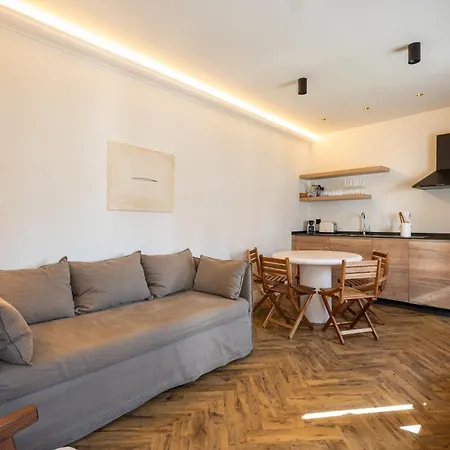 Gravina 56