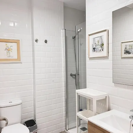 Cosy Close To Center Apartment *