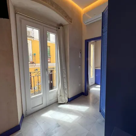 Philippe's Triana Apartment Seville