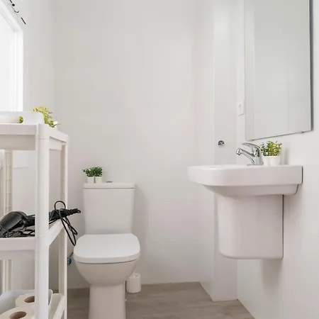 Anfitrion Triana 3 Appartement *