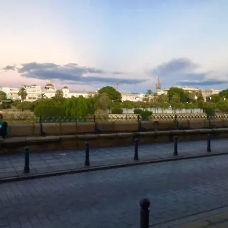 Apartment Boho Chic River Side Seville