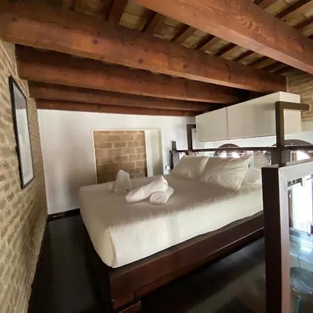 Hostfy Centro Puerta Osario Apartment Seville