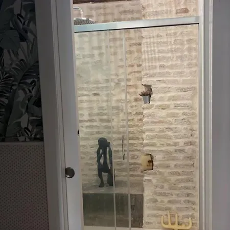 Casa Duque Compartida Familiar 1-habitacion Con Bano Propio * Siviglia
