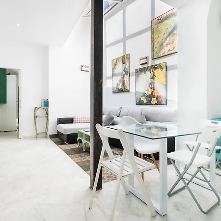 Penthouse Con Terraza- 2d 2b- Triana Appartement