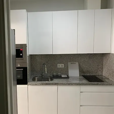 Triana Moderno Apartment