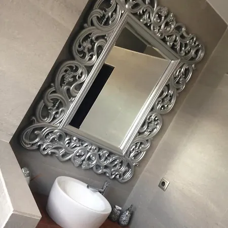 Precioso Y Moderno Atico Duplex De 2 En 2 O 3 Personas Con Jacuzzi *