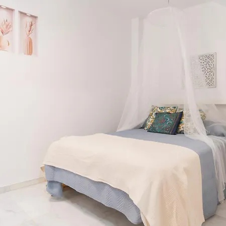 Santa Catalina Moderno Apartment