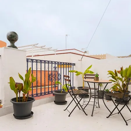 Santa Catalina Moderno Apartment