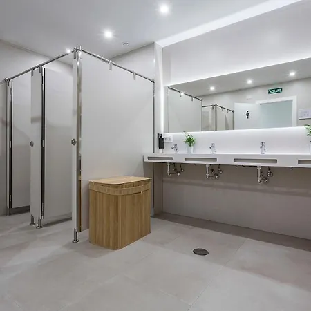 Urban Cube Capsulehotel Sevilla