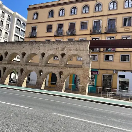 Apartment 10 Minutos Centro Sevilla, Moderno Y Con Parking Gratis Seville