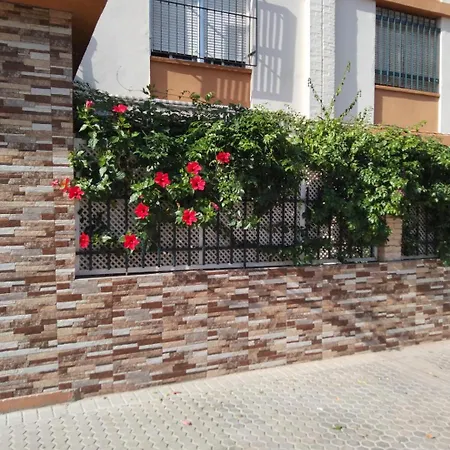 Cozy And Charming House In *