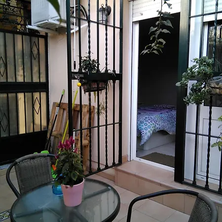 Cozy And Charming House In Seville
