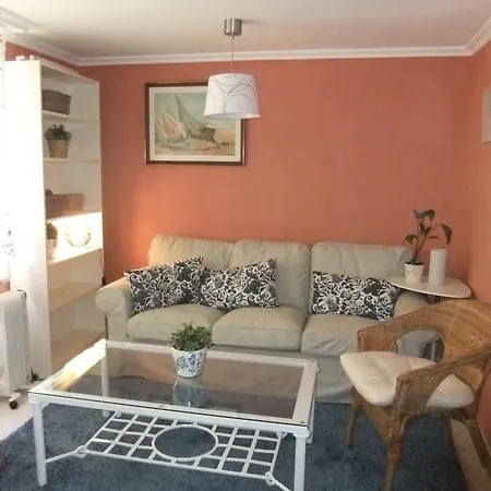 Cozy And Charming House In Apartment *