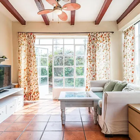 Gorgeous In With Kitchen