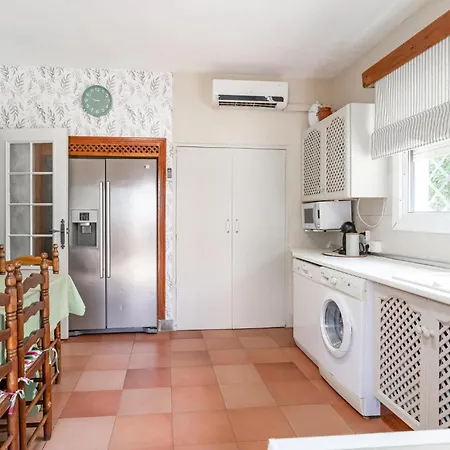 Gorgeous In With Kitchen * Seville