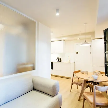 1bd 1bth - Center- Alfalfa *