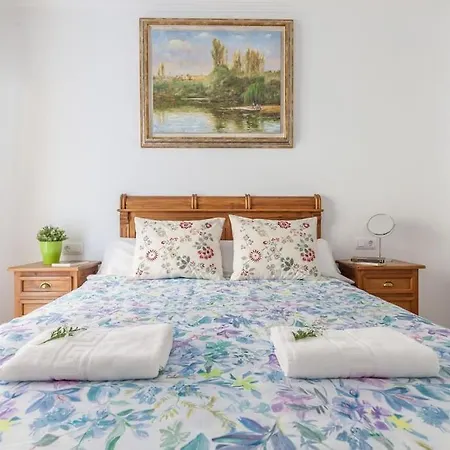 Beautiful Ap 3 Bedroom 6px Center Refurbished19 Apartment *