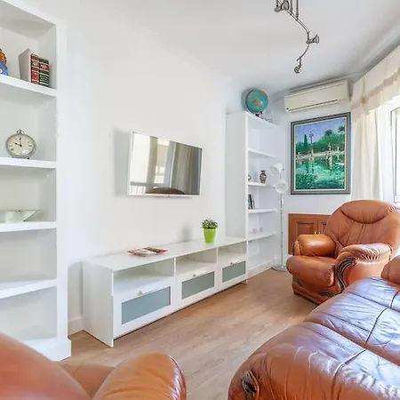 Apartment Beautiful Ap 3 Bedroom 6px Center Refurbished19 *