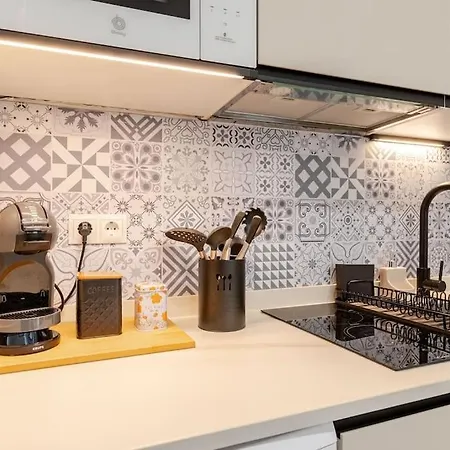 New! Cozy For Couples With Private Patio Appartement
