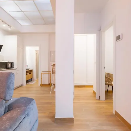 New And Modern - Plaza Nueva - Pedestrian Street Apartment
