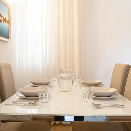 3 Bedroom With Stunning Guadalquivir Views Apartamento Sevilla