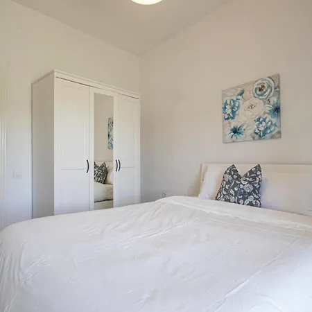 3 Bedroom With Stunning Guadalquivir Views Apartamento