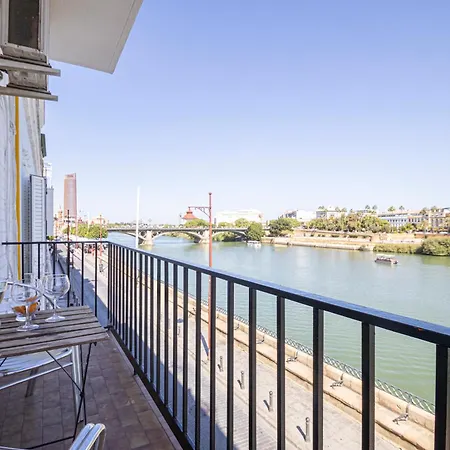 Apartamento 3 Bedroom With Stunning Guadalquivir Views *