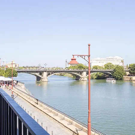 3 Bedroom With Stunning Guadalquivir Views Apartamento